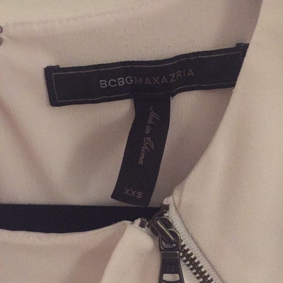 BCBG Max Azria Ruffle Sleeveless Blouse - Picture 3 of 3